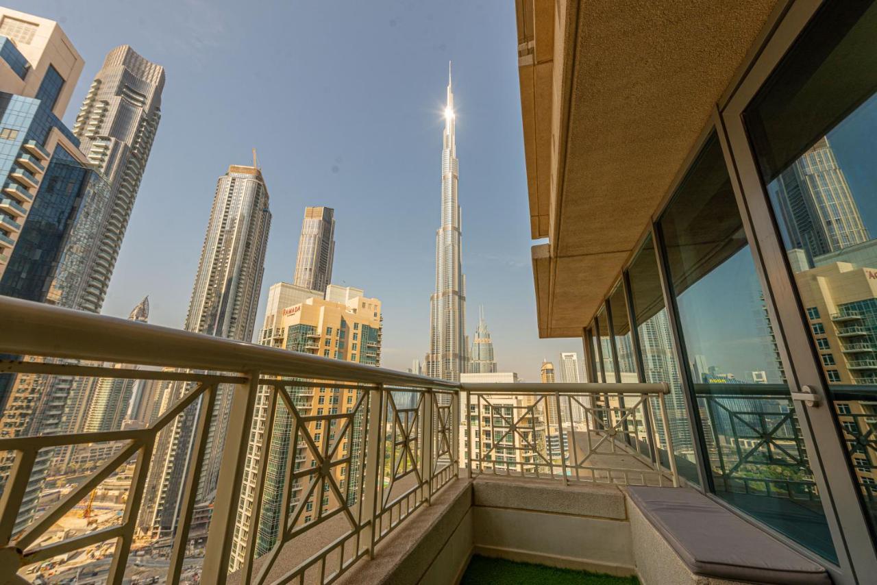 First Class 2Br With Full Burj Khalifa And Fountain View Dubaj Kültér fotó
