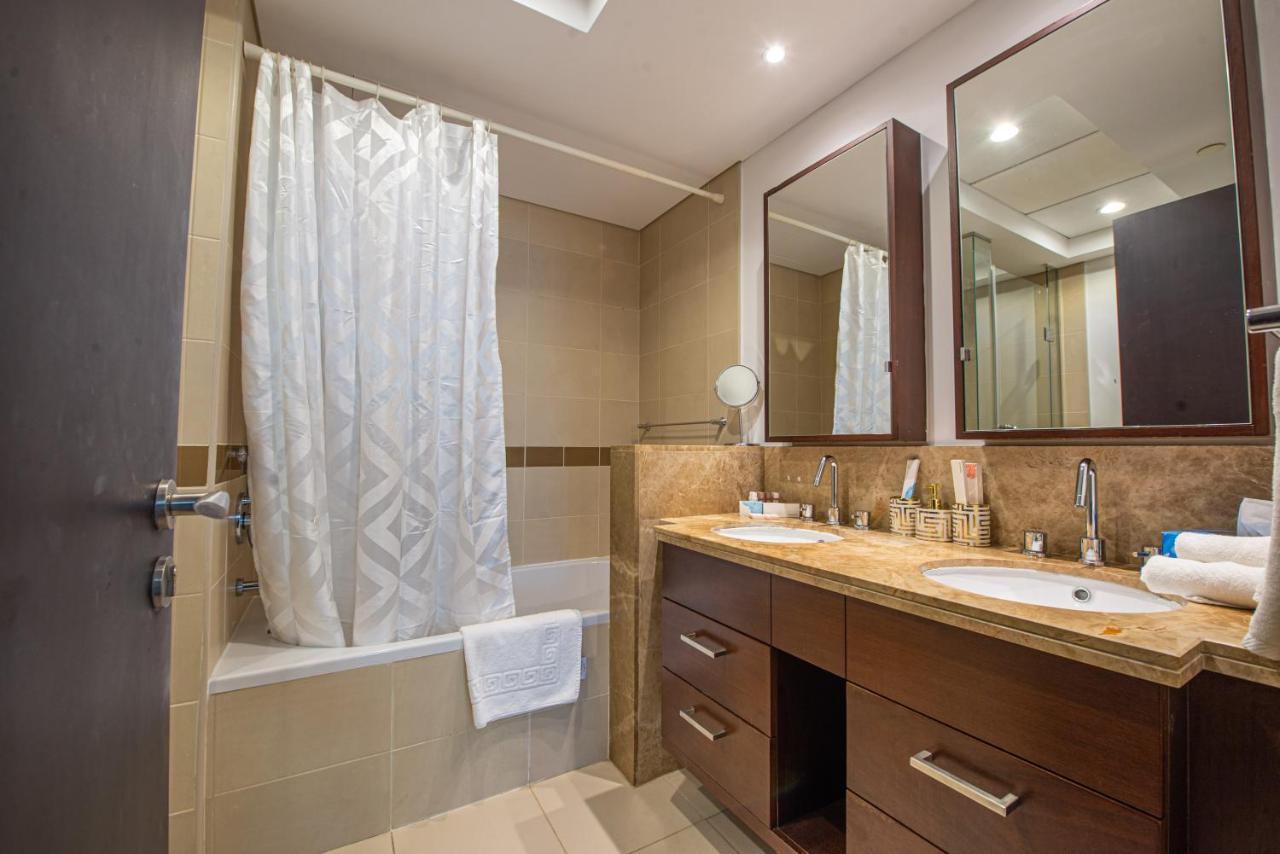 First Class 2Br With Full Burj Khalifa And Fountain View Dubaj Kültér fotó